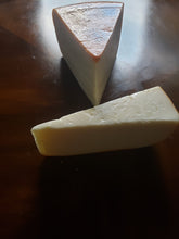 Load image into Gallery viewer, Marieke Aged Gouda